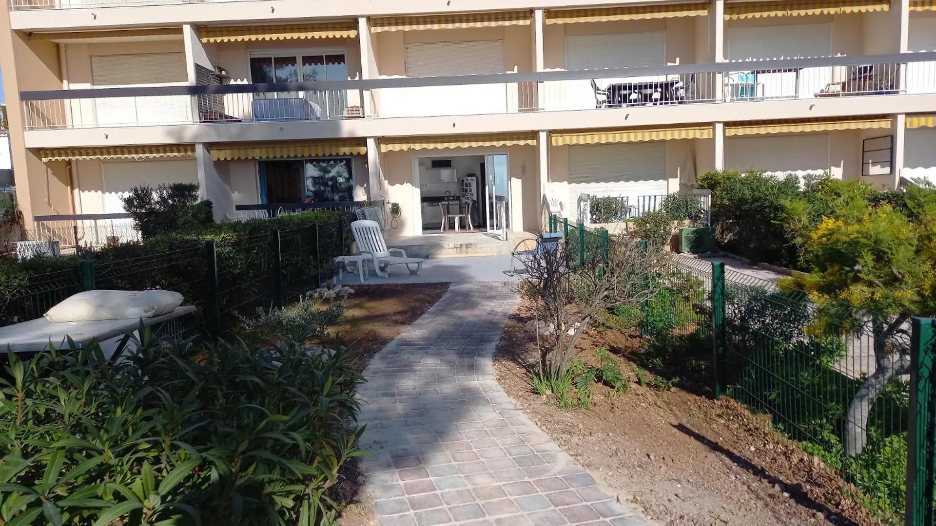 Bandol, T3, Les Pieds Dans L'Eau, Presqu'Ile Du Capelan Apartment